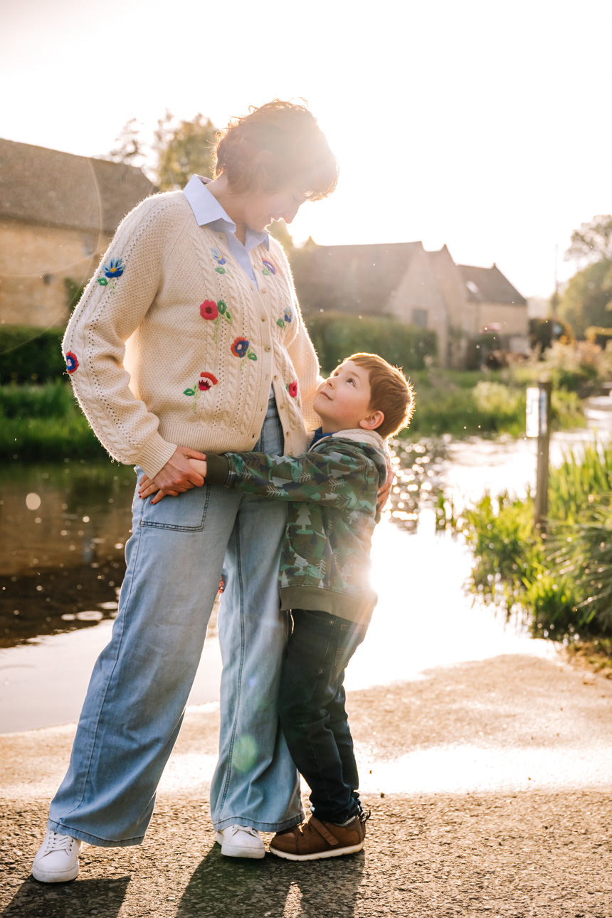 Outdoor Cotswold family photographer